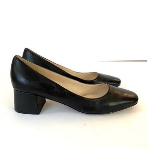 Karl Lagerfeld black pumps